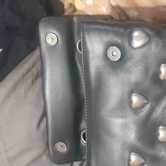 Kurt Geiger bag with Silver Hearts - Picture 9 of 10